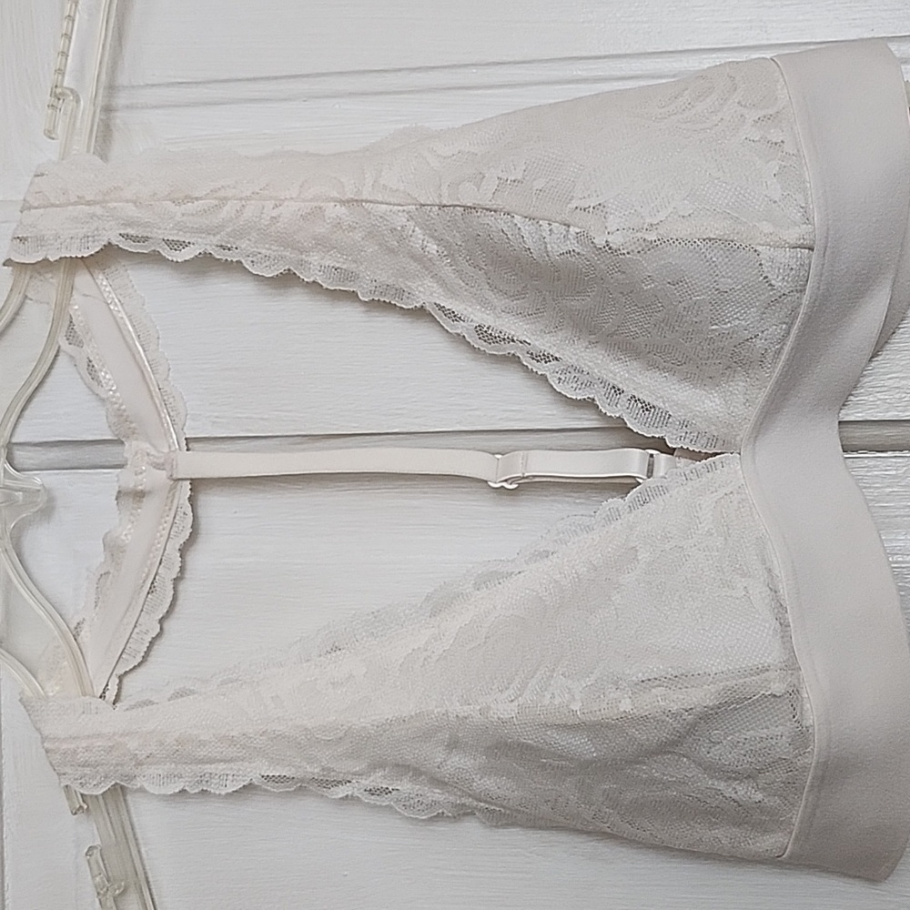 PINK Lace Bralette 💮